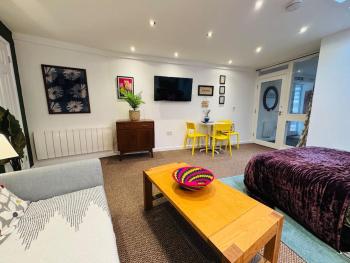 #11 Impressive and Spacious Studio Sleeps 4 - Perfect for Contractors and Families - Free Parking, Birmingham (fotografie 4)