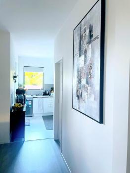 Brand New Beauty Home, Auckland (photo 4)