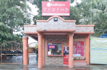 RedDoorz @ Goldland Spring Resort Urdaneta City, Urdaneta (photo 2)