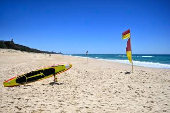 Beach & Shops at Your Doorstep - Buddina Escape, Buddina (photo 2)