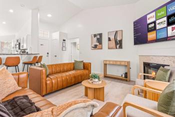 Spacious 5 Bedroom House with Heated Pool and Jacuzzi, Las Vegas (zdjęcie 4)