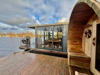 NEW - Little Asia - Stunning Boathouse on a lake Near Amsterdam with Sauna, Vinkeveen (photo 2)