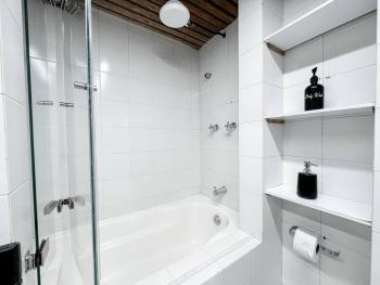 Exclusivo apartamento en Poblado con AC a 1 min Provenza, Medellín (fotografie 2)