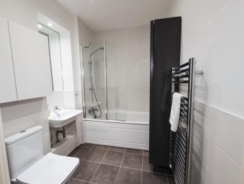 Imperial Stays- Parking, 4K TVs, Central, WIFI and more!, Bath (fotografie 4)