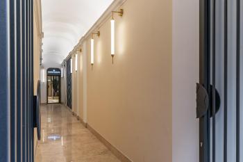 V Collection Condotti 29, Rome (photo 3)