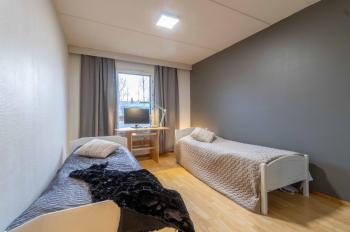 Only 9 mins from the airport 74,5 m2 apartment with free parking & beds for 7, Хельсинки (фото 2)