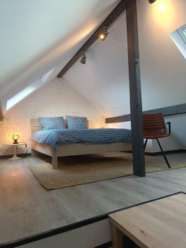 Modern Triplex 140m2 - 4 bedrooms, 1 living room & 2 bathrooms - 8 people in Brussels city, Brüssel (Foto 2)