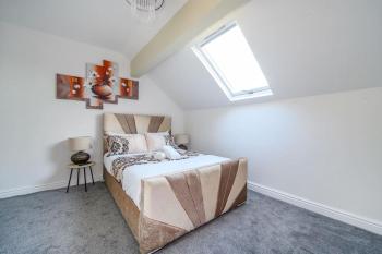 75CR - Stylish 4-Bedroom House in Holbeck, Leeds (Foto 5)
