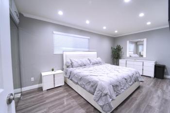 Stylish 3BR, 2BA Home , Sleeps 8 - King Bed, Firepit, Near Universal, SoFi, Los Angeles (fotografie 5)