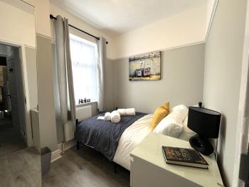 Spacious home sleeps 8 Nr Etihad Coop Live & City, Manchester (zdjęcie 4)