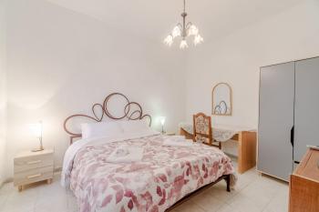 GuestHost - Charm and Comfort in the Heart of Genoa, Janov (fotografie 2)