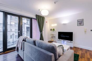 Spacious Deansgate Apartment, Free Park, Sleeps 8, Manchester (zdjęcie 3)