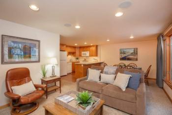 Comfort & Location - 2 BR, 2BA - Steps to Town, Aspen (foto 3)