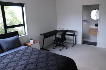 Large Bedroom with Private Bathroom Plus Shared Kitchen and Amenities, Auckland (foto 3)
