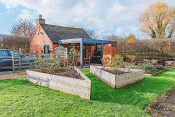 Cottage with Hot Tub - near Cheltenham and Tewkesbury, Cheltenham (zdjęcie 3)