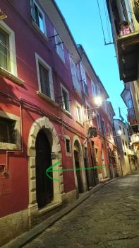 Bilocale in Palazzo del XVI Secolo, Campobasso (foto 2)