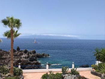 Oceanfront Apt in Private Villa - Next to the Beach, Puerto de Santiago (zdjęcie 5)