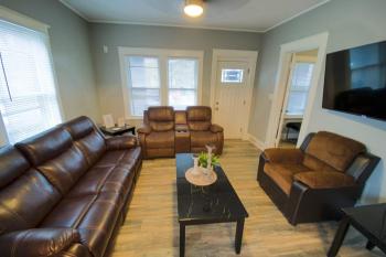 Large 6BR, 2 bath in Niagara Falls, Niagara Falls (fotografie 4)