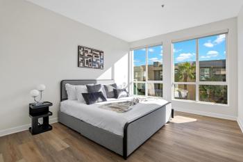 Coastal Bliss - Luxe 2BR Retreat in MDR - Venice - SM, Los Angeles (zdjęcie 3)