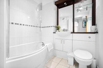 Elegant Two-Bedroom Apartment - Central Location - Private Parking - Balconies 1109M, Бирмингем (фото 4)