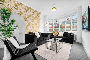 Stylish 3 Bedroom House - Parking - Garden - Great Barr - Netflix - Top Rated -121J, Birmingham (fotografie 2)