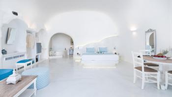 Maregio Suites, Oia (photo 4)
