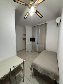 Home To Fly, Neapel (Foto 3)