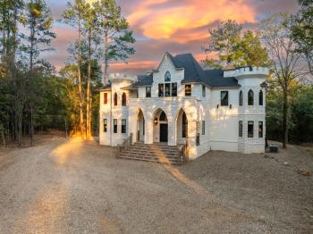 Castle on Royal Creek, Broken Bow (photo 2)