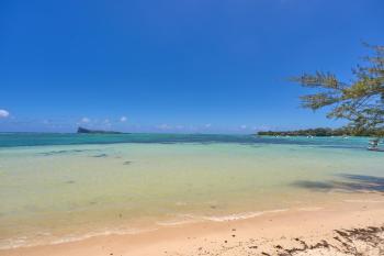 Duplex SKYLINE, 3 bedroom en suite, Beachfront, Cap Malheureux (Foto 3)