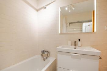 Explore Málaga from a Modern Apartment, Málaga (fotografie 4)