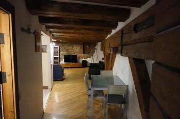 Vintage barn one-bedroom flat, Riga (foto 2)