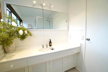 Stylish Unit 2 Min Walk To Beach, Auckland (photo 4)