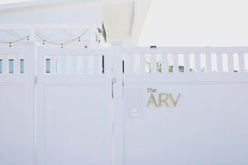 The Arv, Robe (fotografie 2)