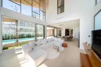 Trendy & Minimalist Design 5BR Pool Villa Trinity C1, Ban Pak Lak (foto 4)