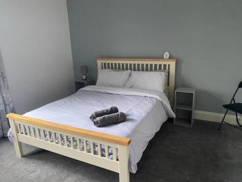 Spacious 4 Bedroom Townhouse, Leeds (Foto 3)