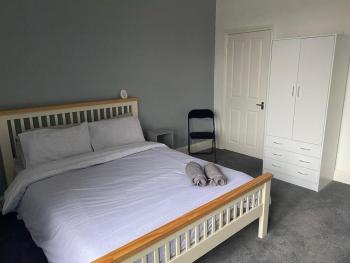 Spacious 4 Bedroom Townhouse, Leeds (Foto 4)