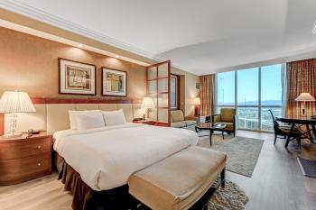 Luxury Studio MGM Signature Best Location Lazy River No Resort Fee, Las Vegas (photo 2)