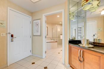 Penthouse Studio MGM Signature Las Vegas No Resort Fees, 1 Vehicle Free Valet, Las Vegas (photo 4)