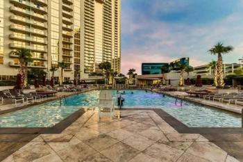 Amazing Strip View - Balcony Suite - The Signature MGM 24707, Las Vegas (photo 4)