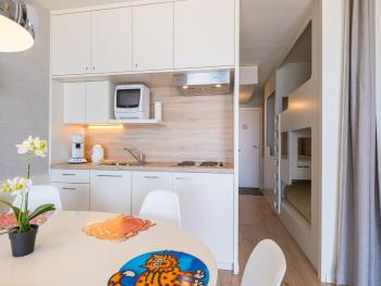 Modern studio with sea view and garage, Middelkerke (foto 2)