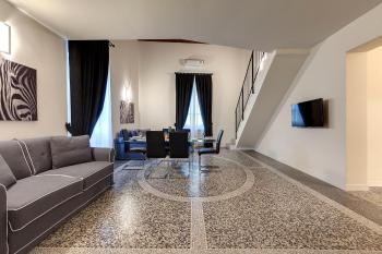 2016 Apartments, Florencie (fotografie 5)