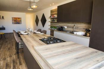 Cosy & Central Penthouse in Victoria, Victoria (foto 3)