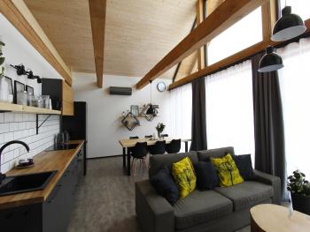 Apartment in Vyso ina near Pern tejn Castle, Ujčov (photo 2)
