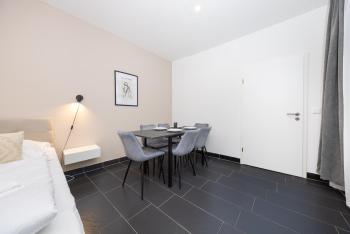2BR Modern Apt Maybachufer Tischkicker, Berlin (photo 5)