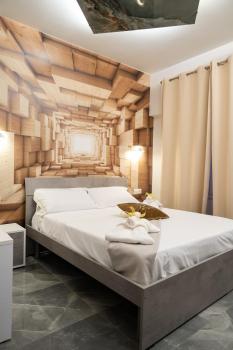 Napolitano Rooms - CENTRAL STATION, Naples (photo 2)
