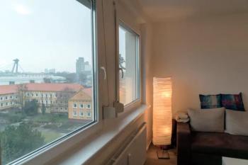 Spacious apartment with amazing castle view, Bratislava (fotografie 4)