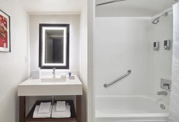 Four Points by Sheraton Tallahassee Downtown, Таллахасси (фото 4)