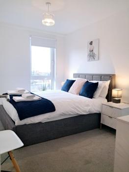 2Bed 2Bath Private Balcony, Relaxing Waterfront View Apt, Parking FREE WiFi 10mins Media City, Salford Quays, Old Trafford, City Centre, Manchester (fotografie 5)