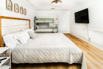 Ultimate Getaway with Pool and Games, Columbus (Foto 5)