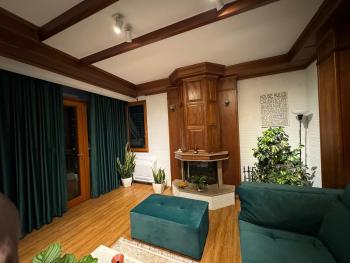 Urban Rustic Apartment in Blloku area, Tirana (fotografie 2)